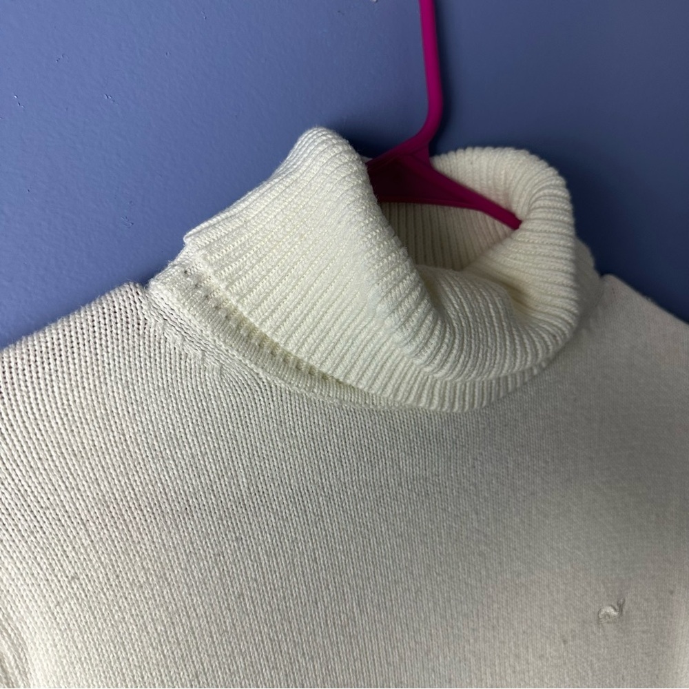 Vineyard Vines Long Sleeve White Turtleneck Sweater - Picture 3 of 7